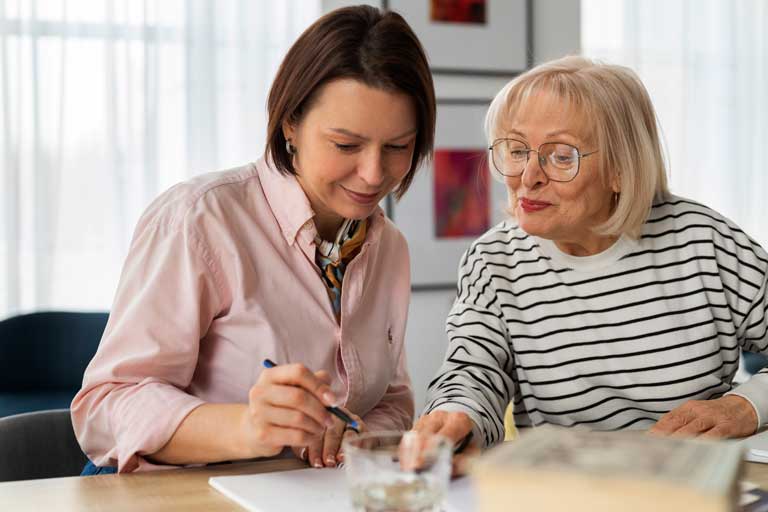 Negócios para idosos: mercado em expansão no Brasil. Estudar Para Mudar